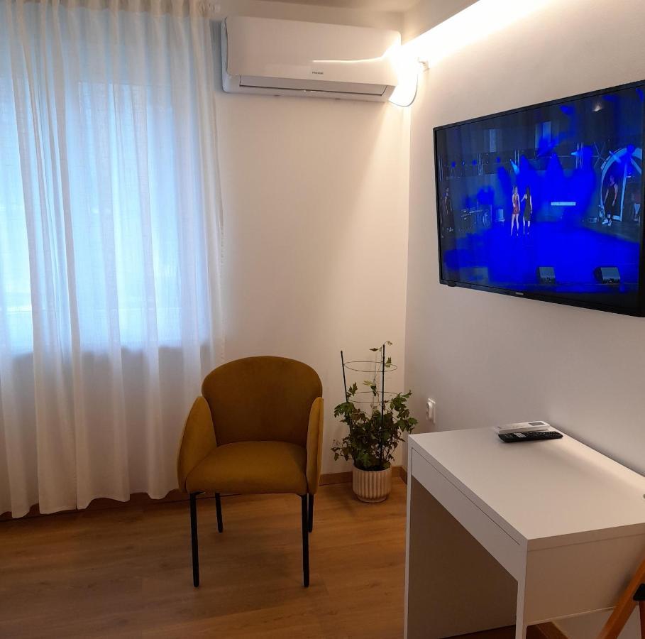 Studio Apartman Four Pearls Karlovac Esterno foto